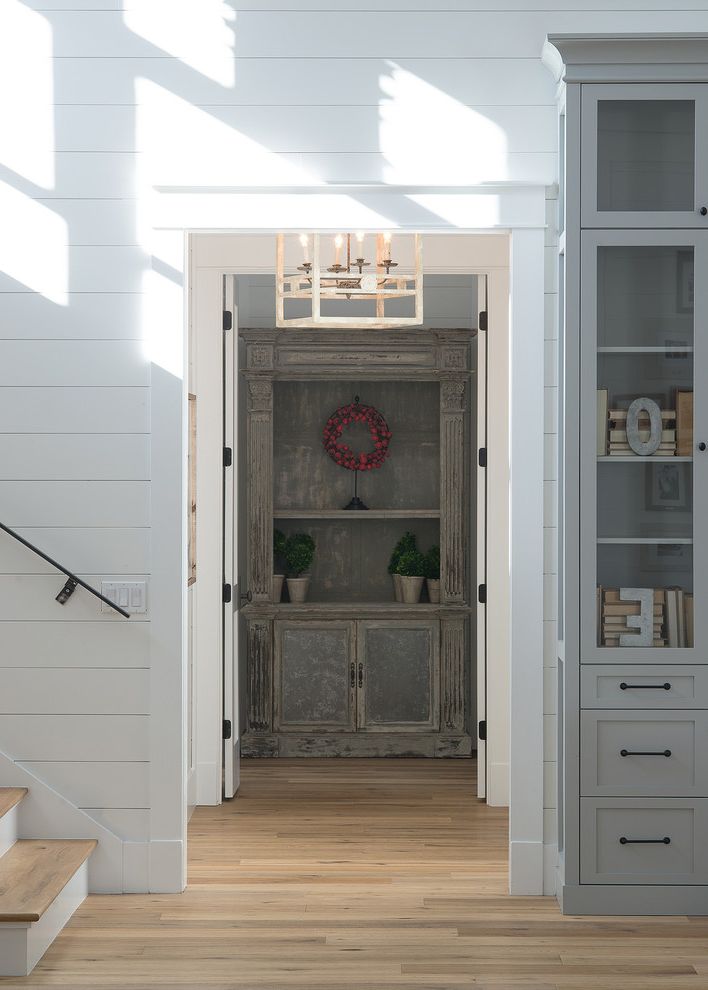 Hutches Buffalo   Farmhouse Hall Also Custom Pre Primed and Painted Natural Wood Nickel Gap Penny Gap Pre Finished Siding Pre Painted Wood Siding Real Wood Siding Shadow Gap Shadow Profile Small Reveal