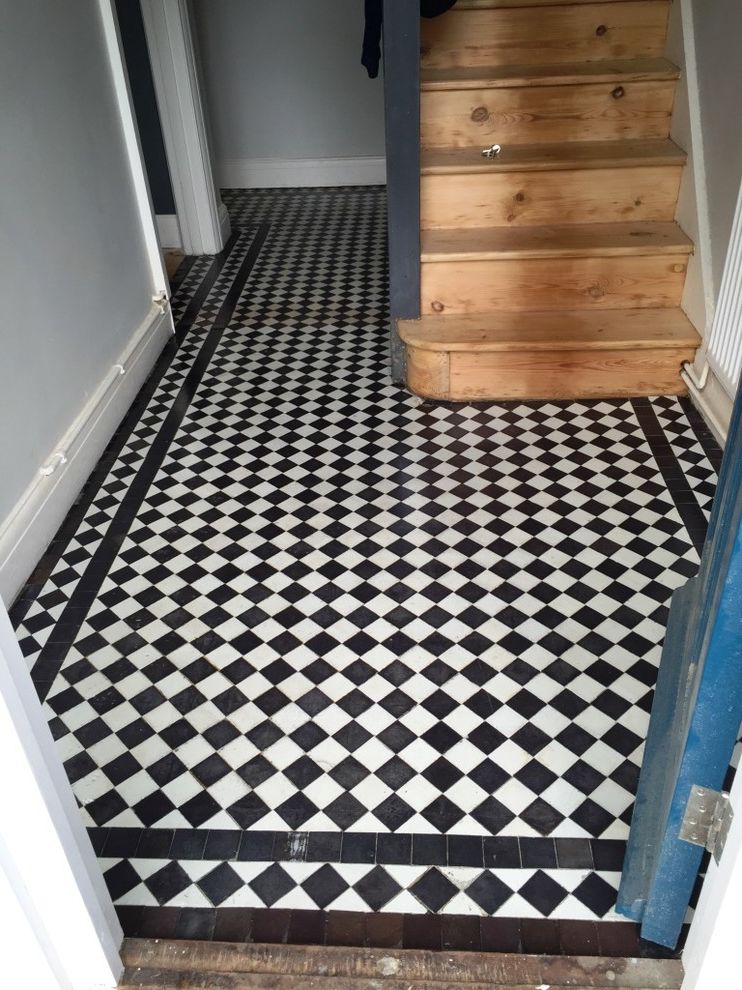 Removing Linoleum   Traditional Spaces  and Linoleum Removal Oxford Oxfordshire Tile Cleanng Tile Sealing Victorian Tile
