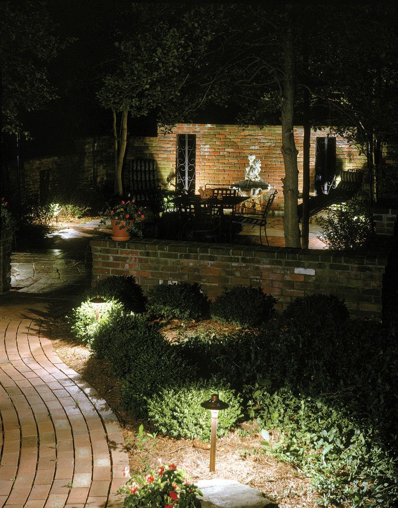 Ambiente Raleigh   Traditional Landscape Also Raleigh Driveway Lighting Raleigh Landscape Lighting Raleigh Outdoor Lighting Raleigh Path Lighting Raleigh Pathway Lighting